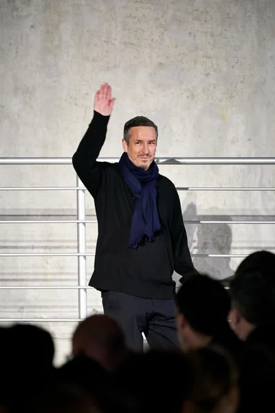 Look 54